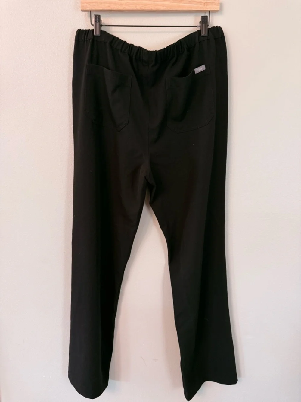 FIGS Pisco Basic Scrub Pants FIONx Black Straight Leg L Like New FM4500